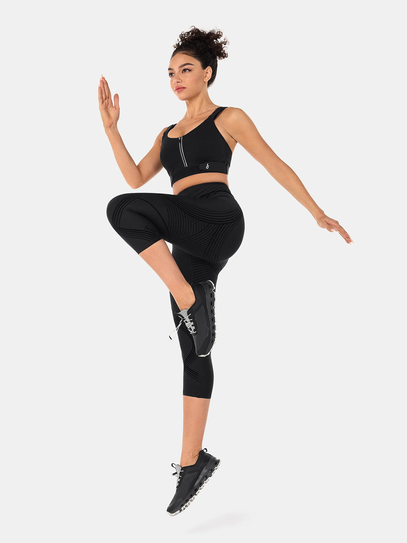 Body Sculpt Side Pocket Capri Leggings 2.0 (Reversible Wear) - Image 33