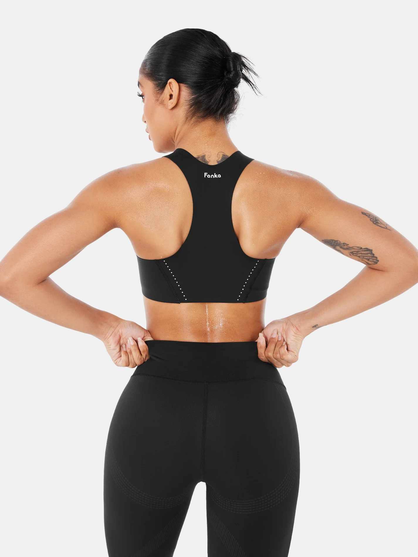 SpeedDry™ Front Zip Sports Bra - Image 7